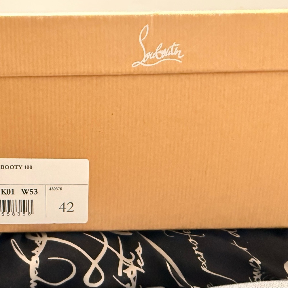 Elegant Black Stiletto Ankle Boots - Picture 2 of 6